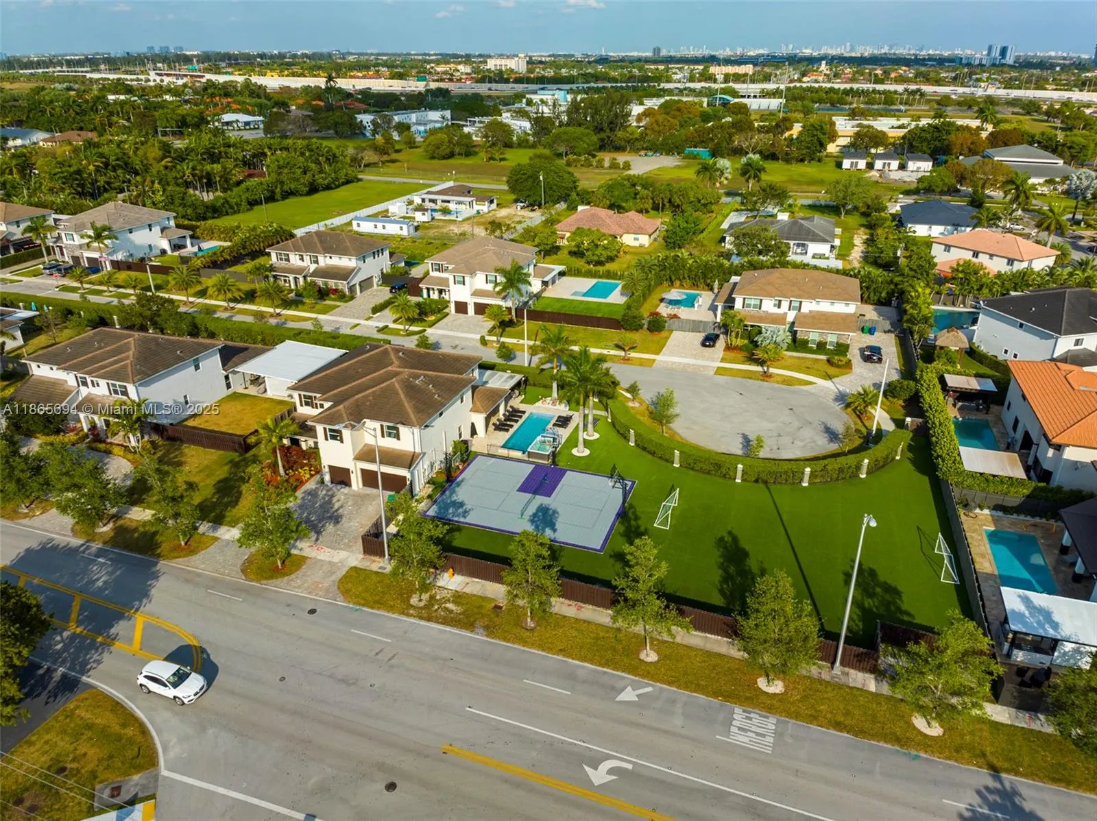 11 NW 122nd Ave