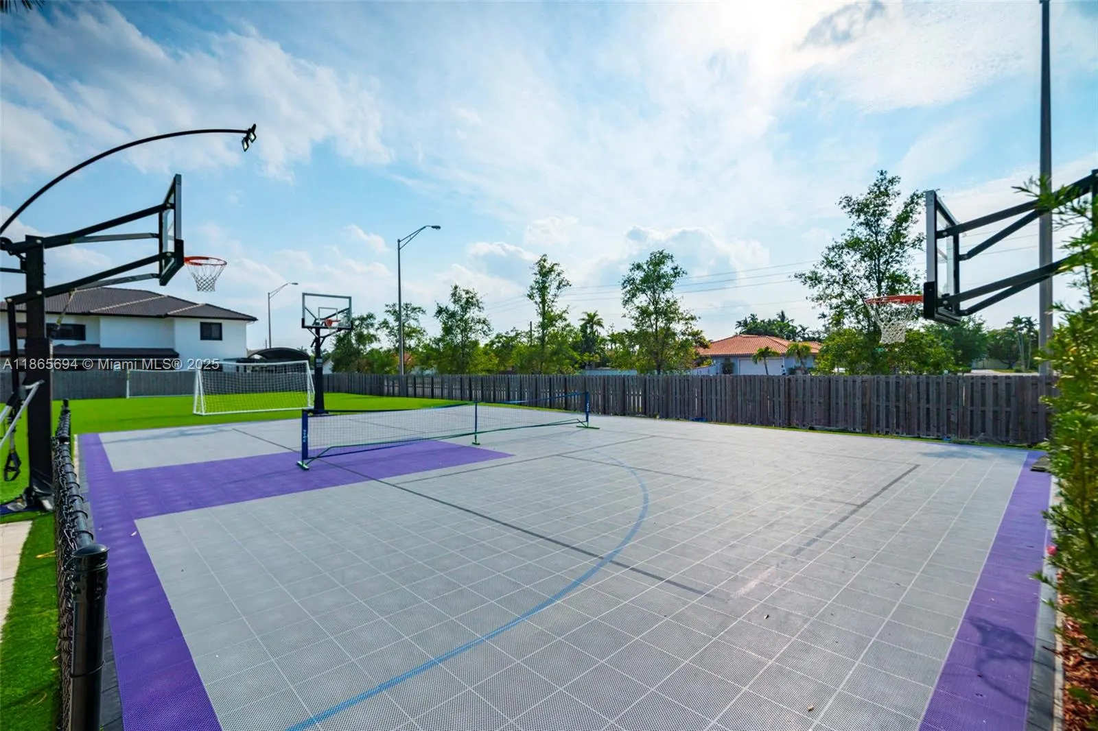 11 NW 122nd Ave
