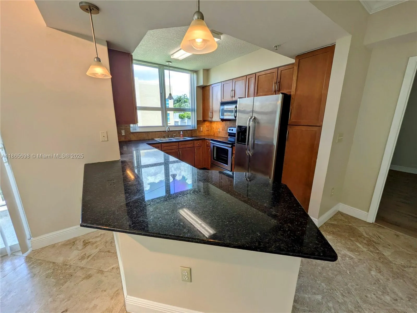 2000 N BAYSHORE DR, #627