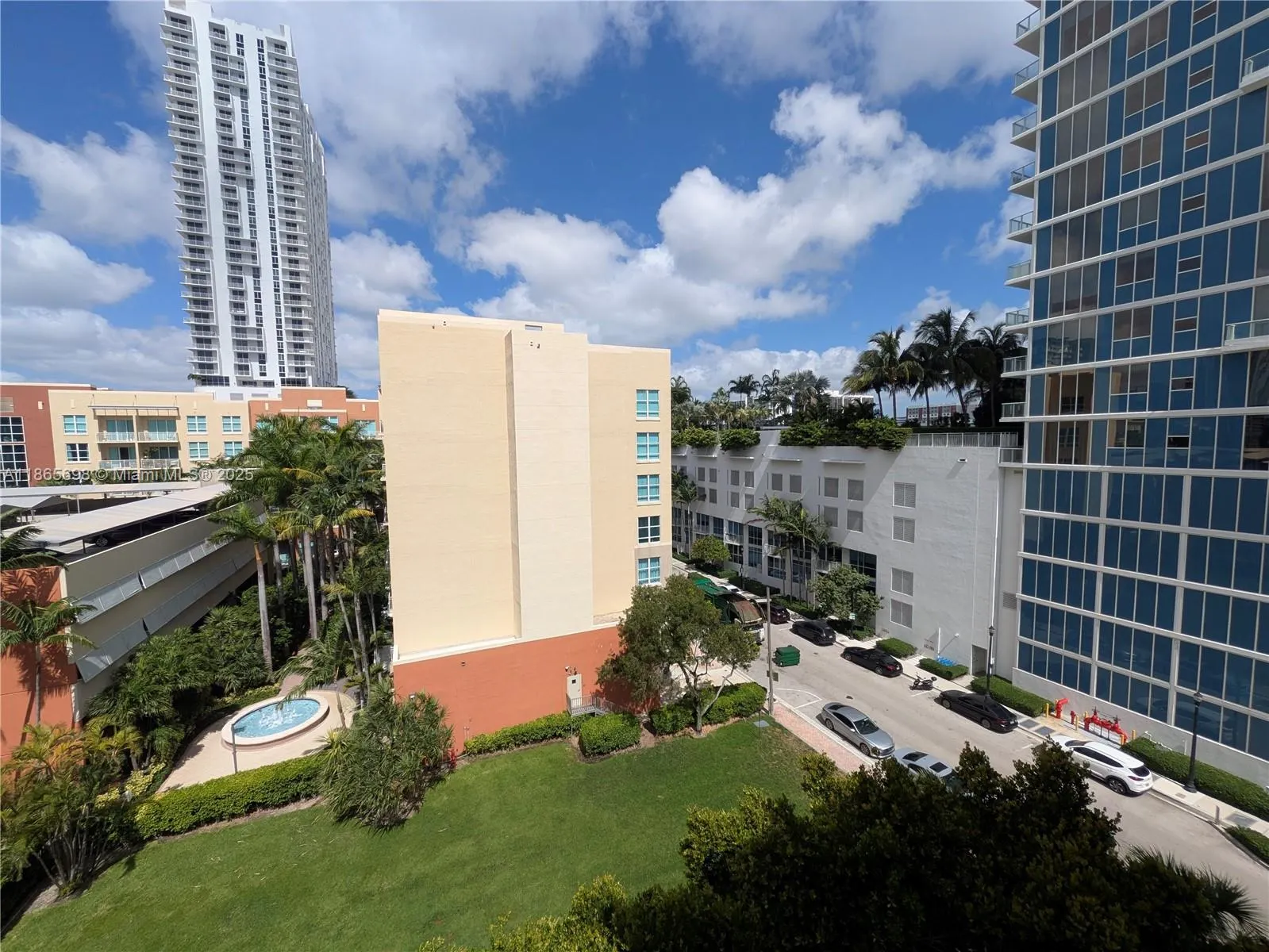 2000 N BAYSHORE DR, #627
