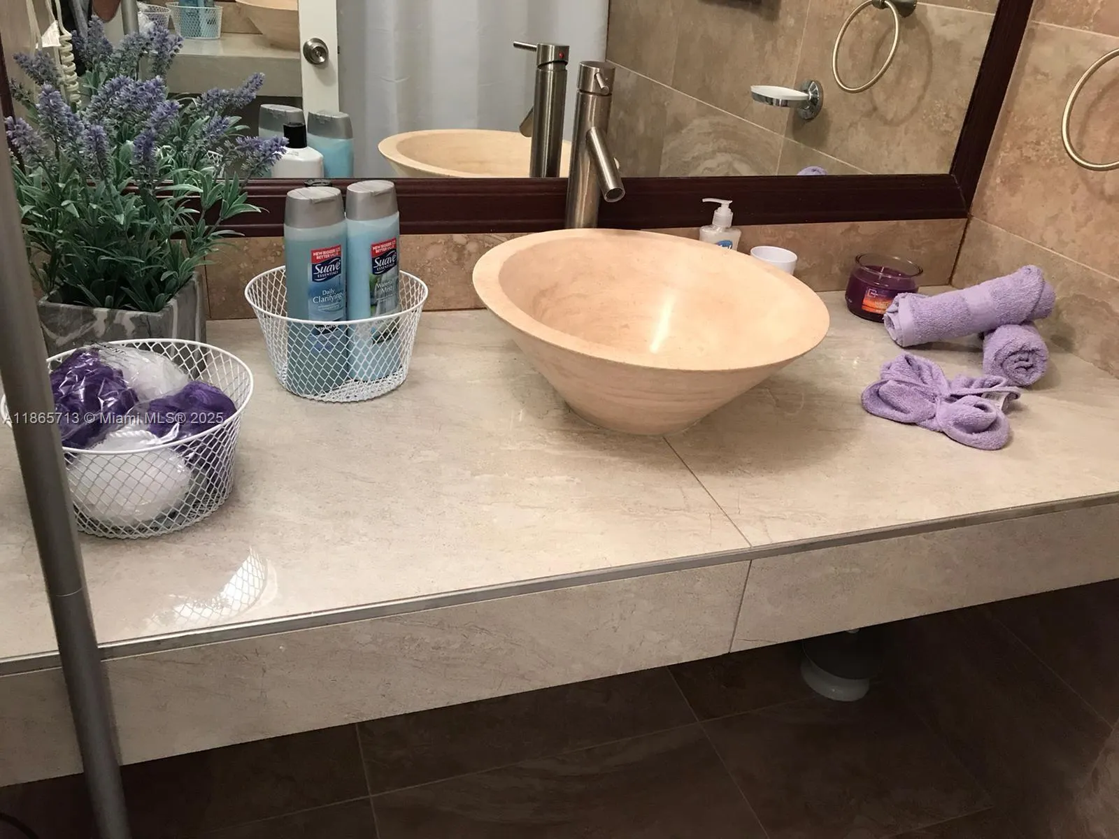 26 Diplomat Pkwy, #2215