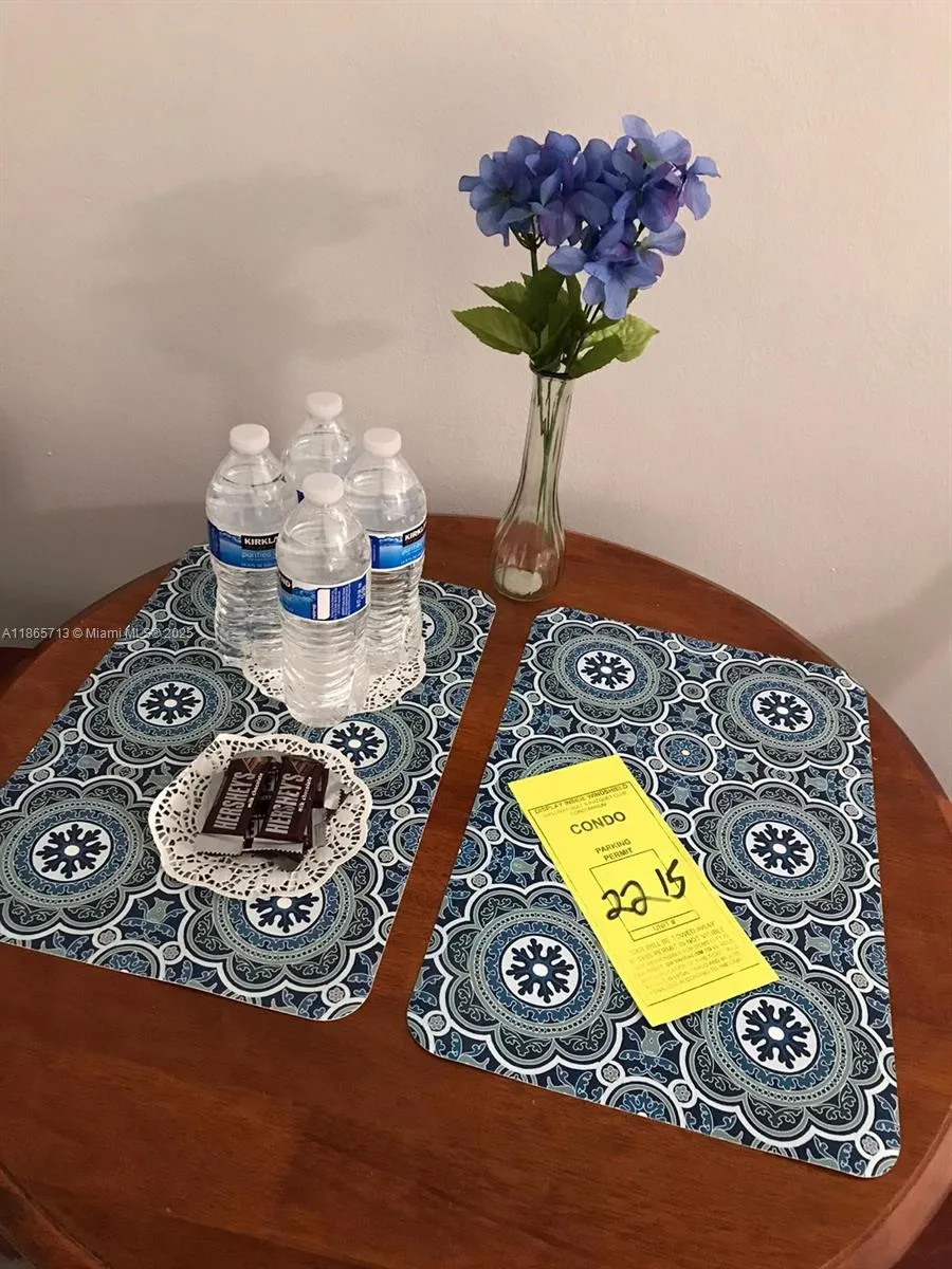 26 Diplomat Pkwy, #2215