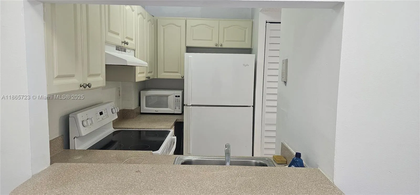 8075 NW 7th St, #416