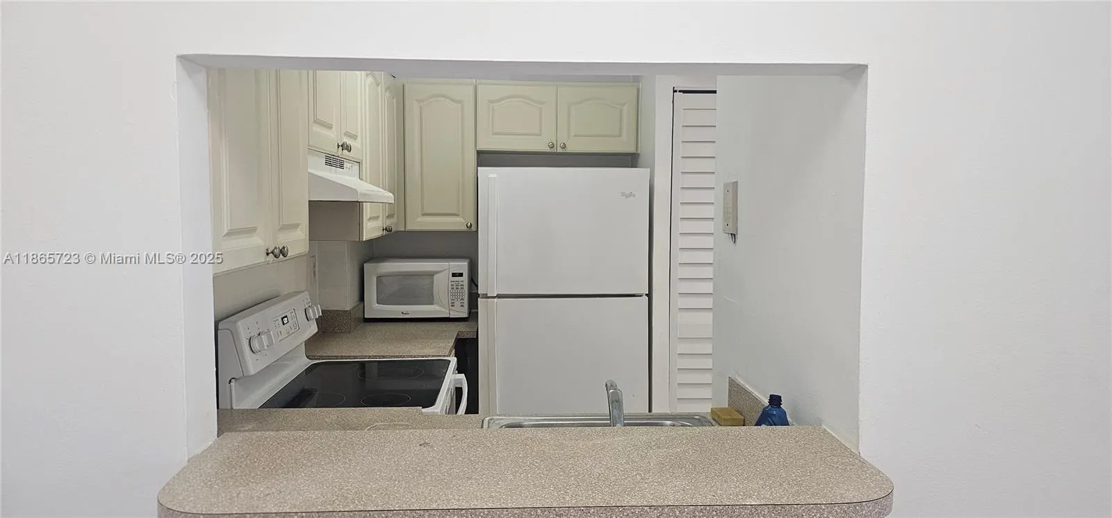 8075 NW 7th St, #416