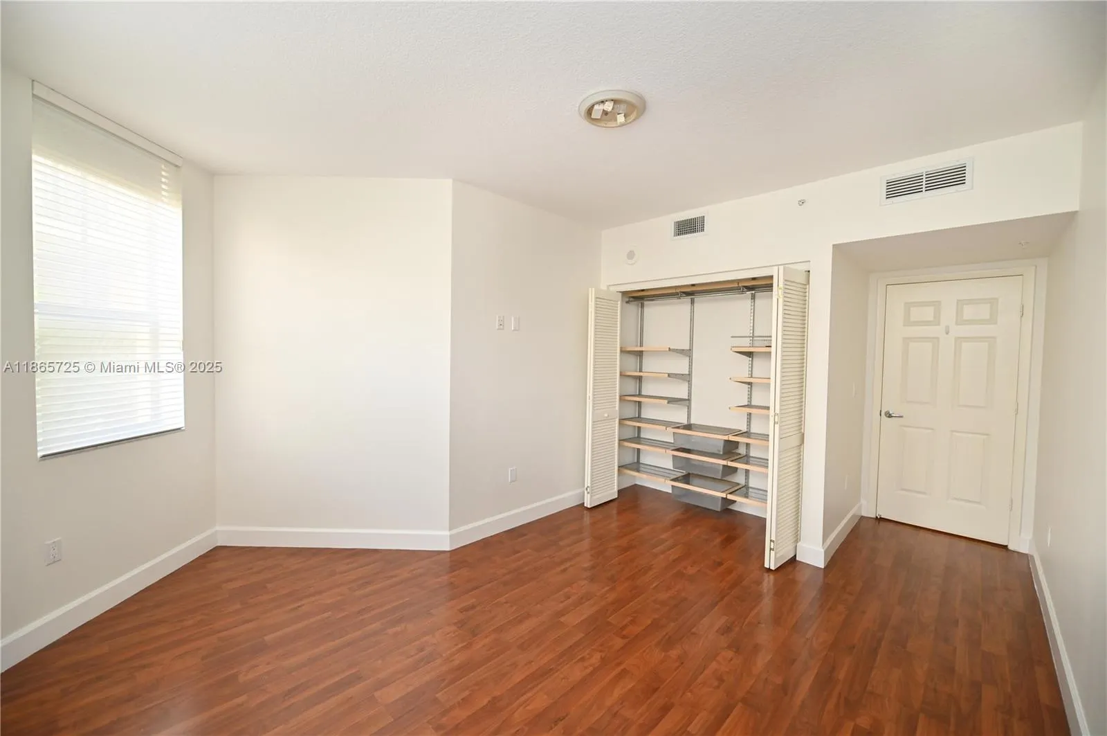 55 MERRICK WY, #723
