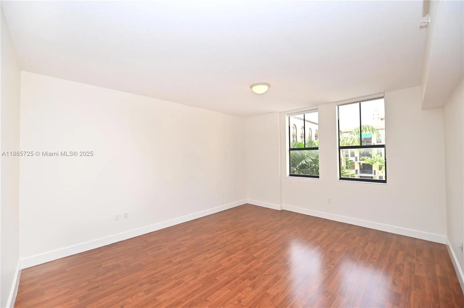 55 MERRICK WY, #723