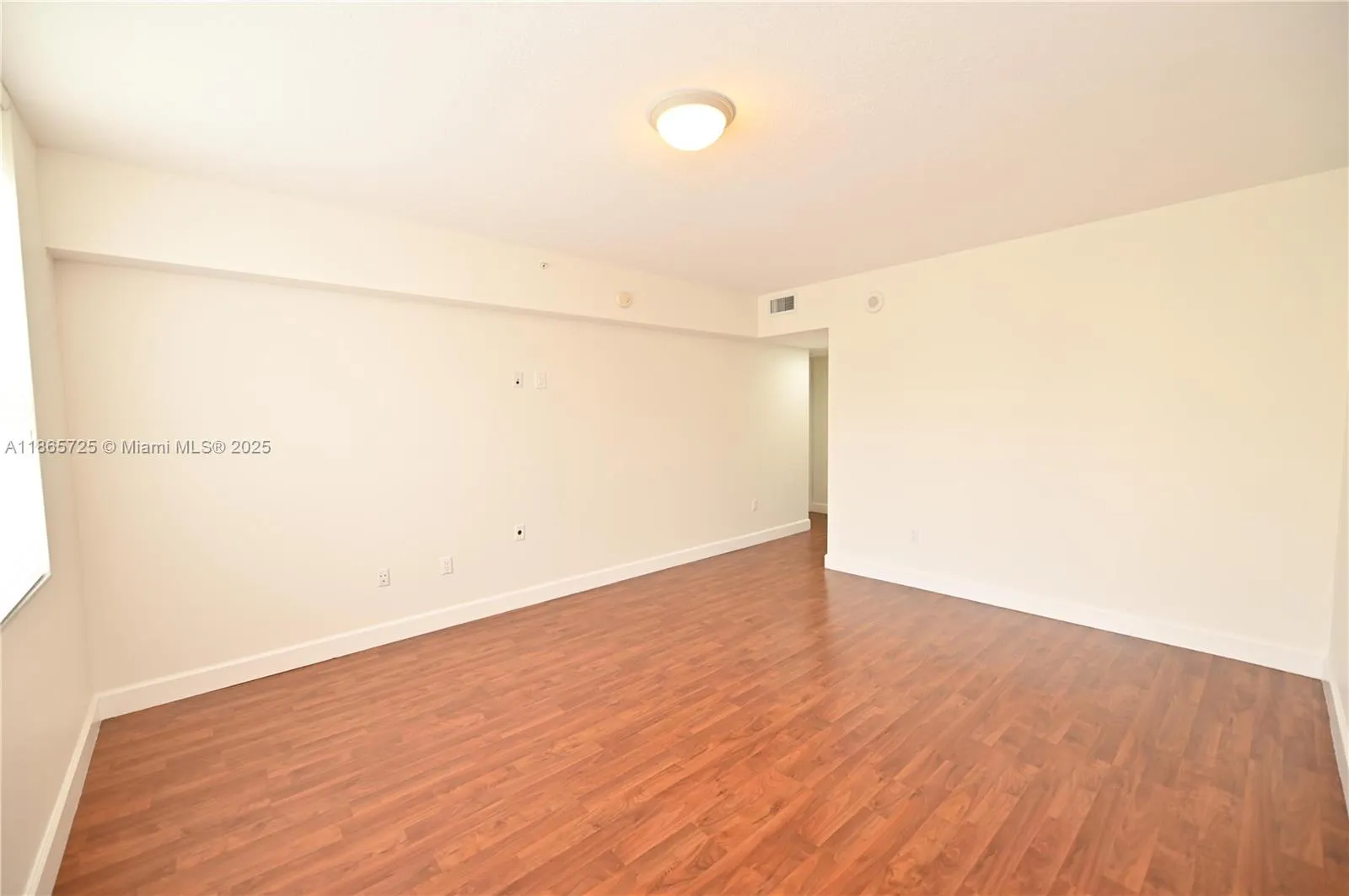 55 MERRICK WY, #723
