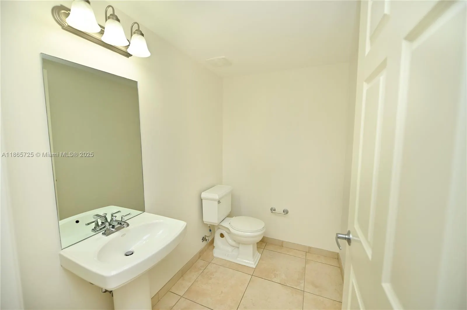 55 MERRICK WY, #723