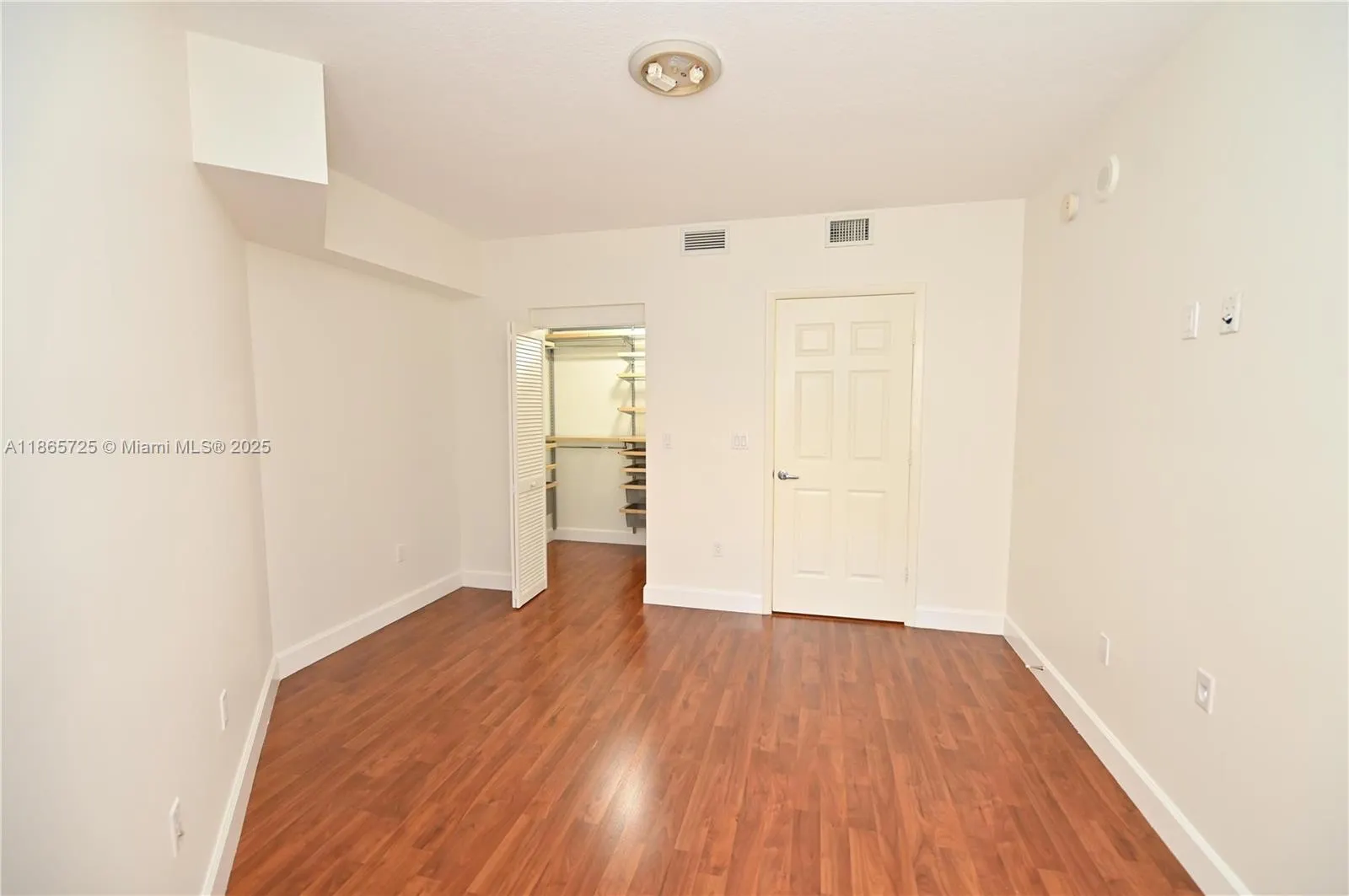 55 MERRICK WY, #723