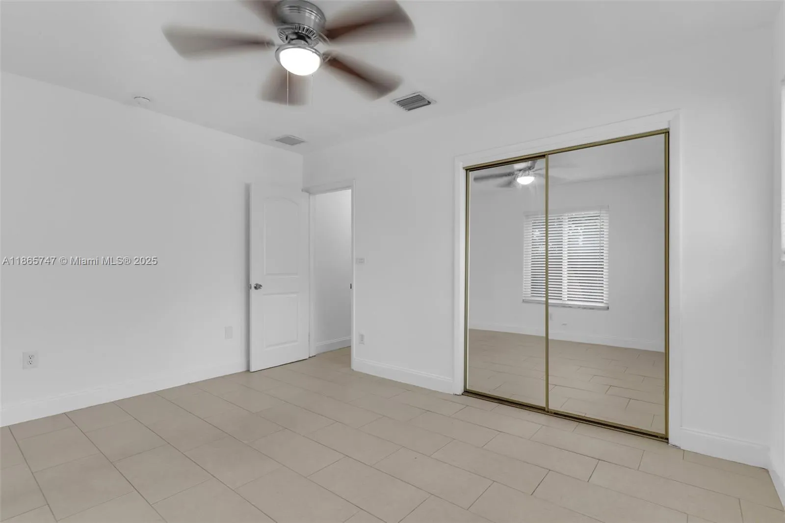 1282 NW 55th Ter
