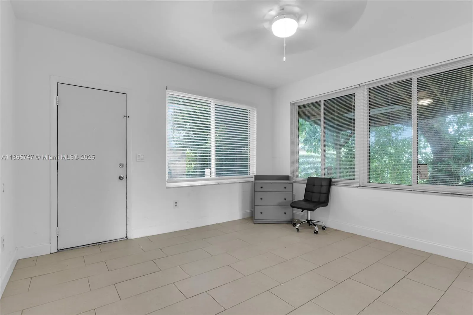 1282 NW 55th Ter