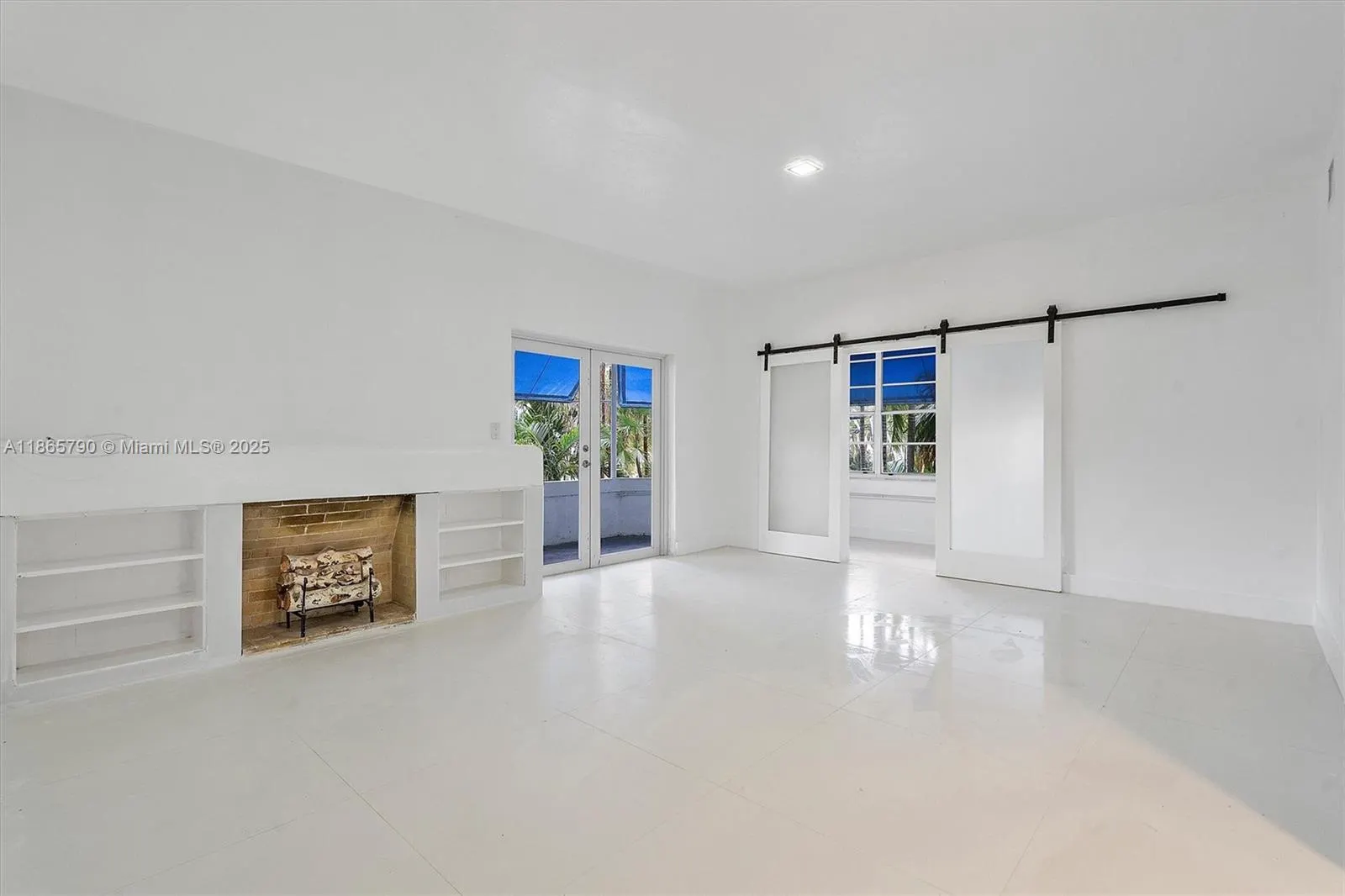 600 91st St, #-