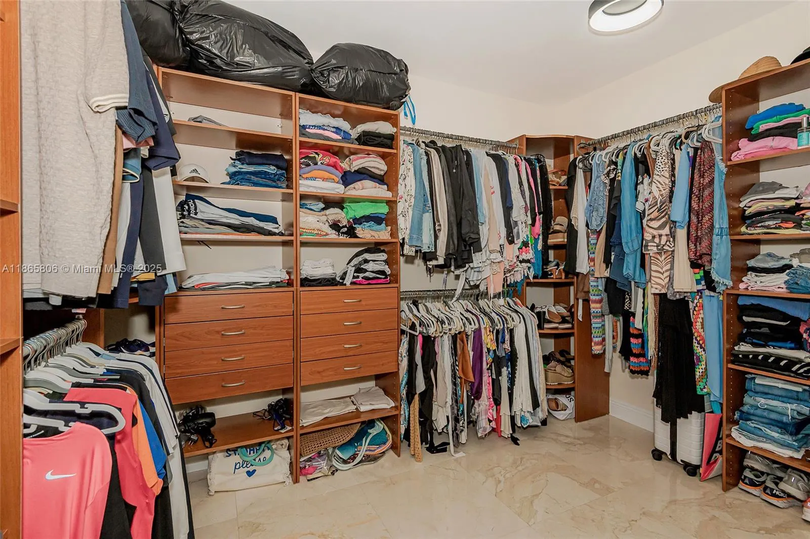 18101 Collins Ave (2,167 sq.ft.), #3608