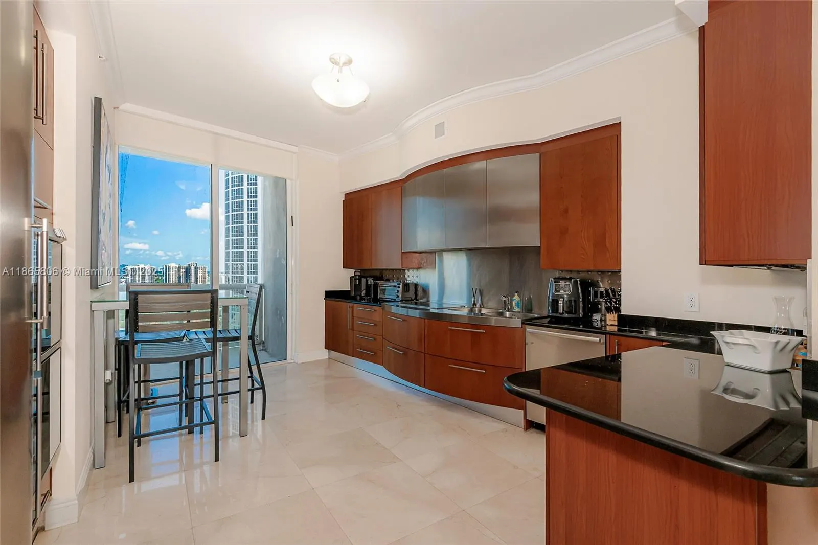 18101 Collins Ave (2,167 sq.ft.), #3608
