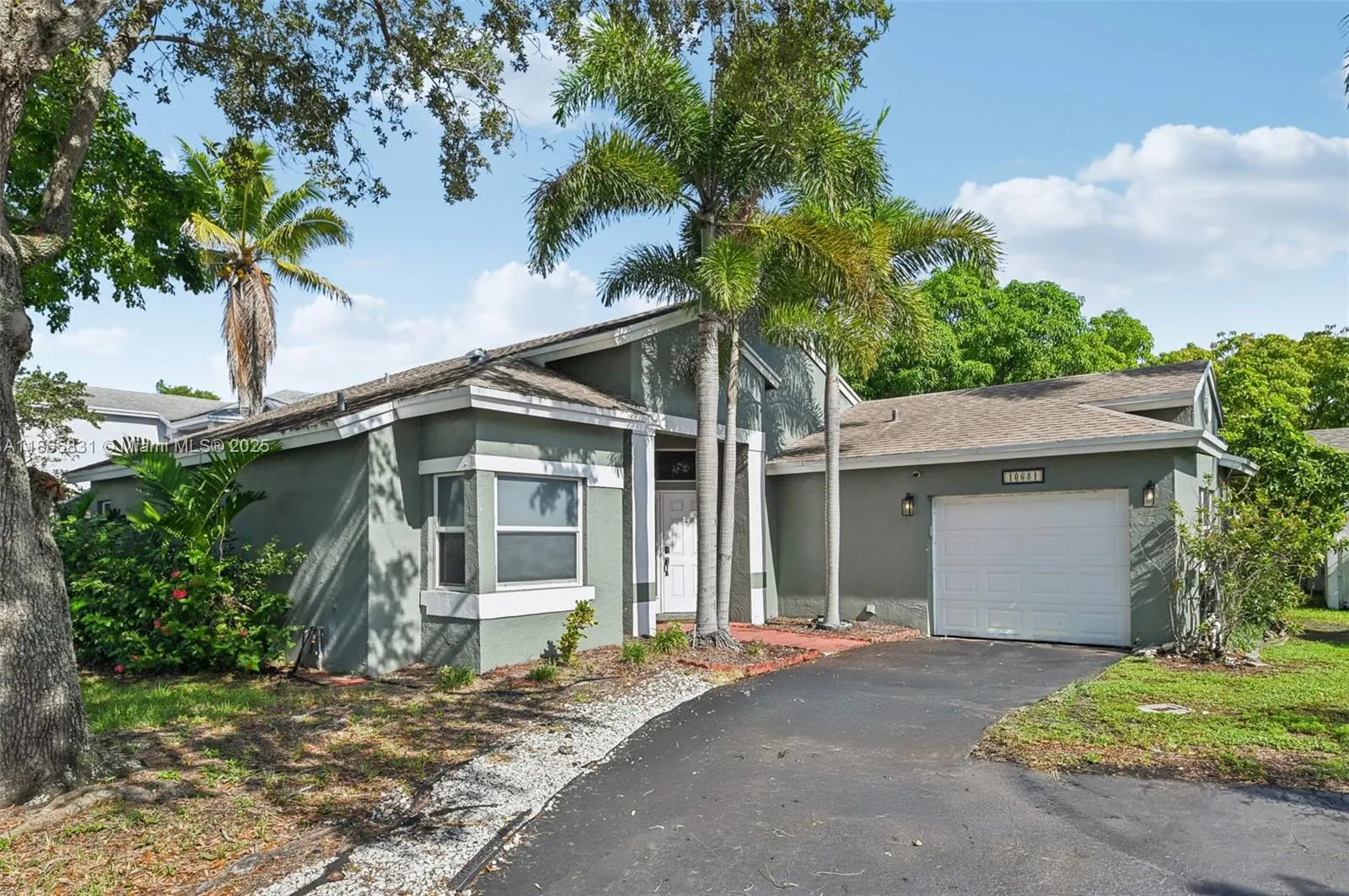 10681 Lago Welleby Dr