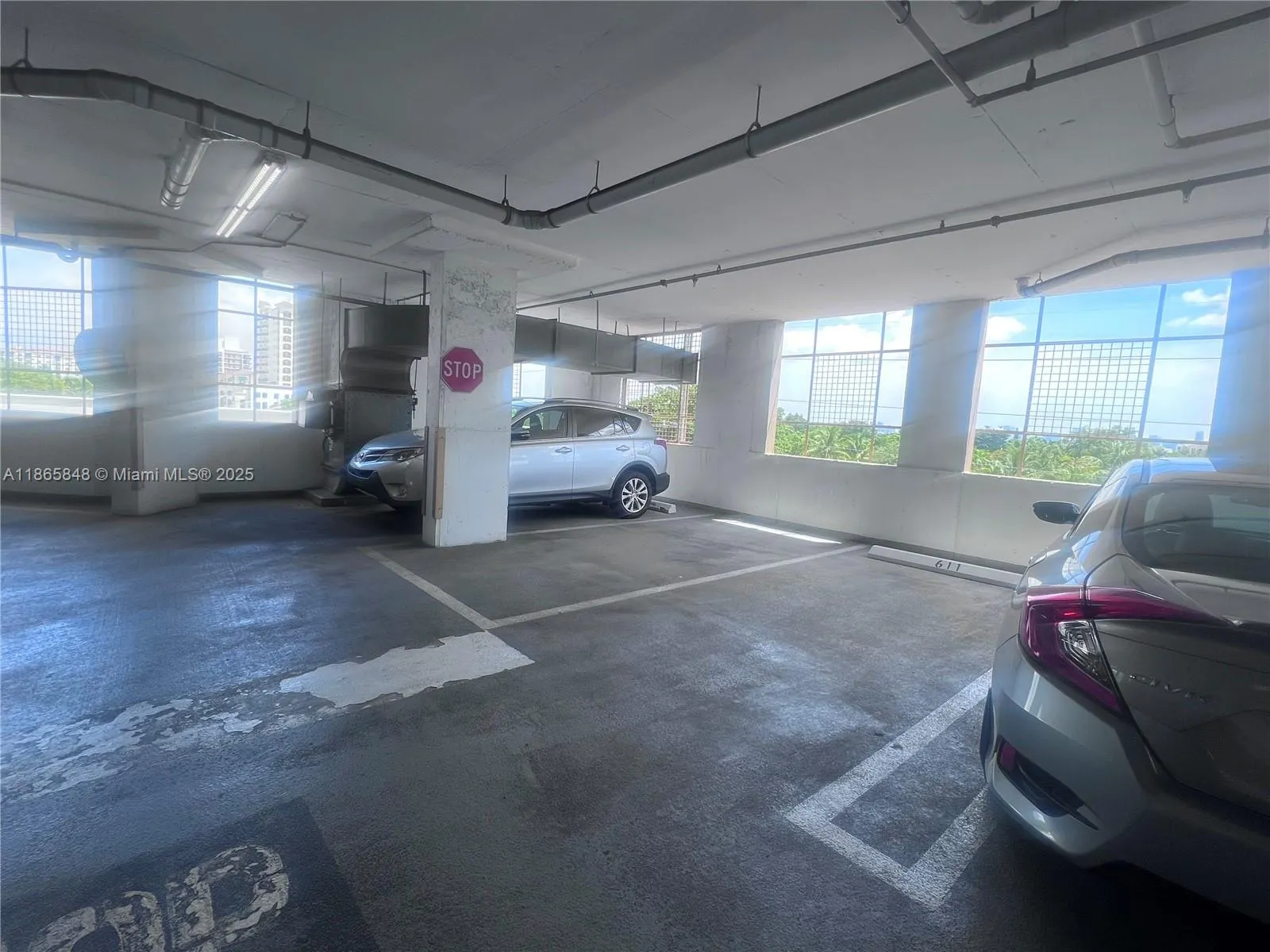 2030 S Douglas Rd, #611