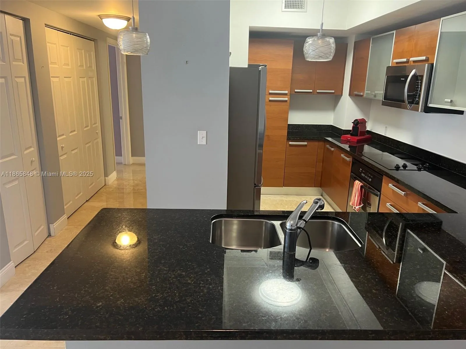 2030 S Douglas Rd, #611