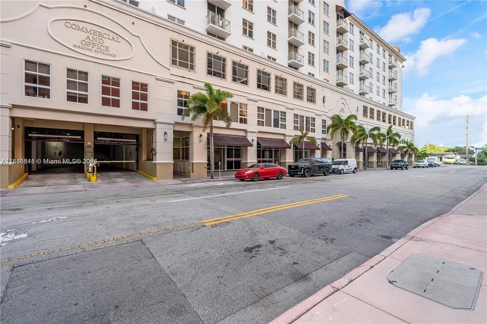 2030 S Douglas Rd, #611