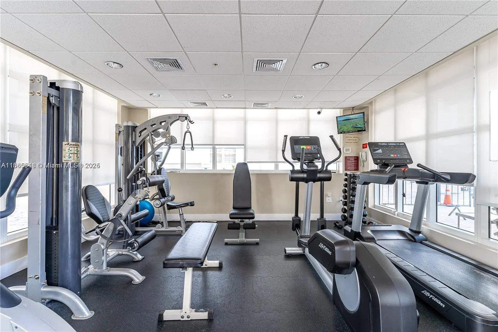 2030 S Douglas Rd, #611