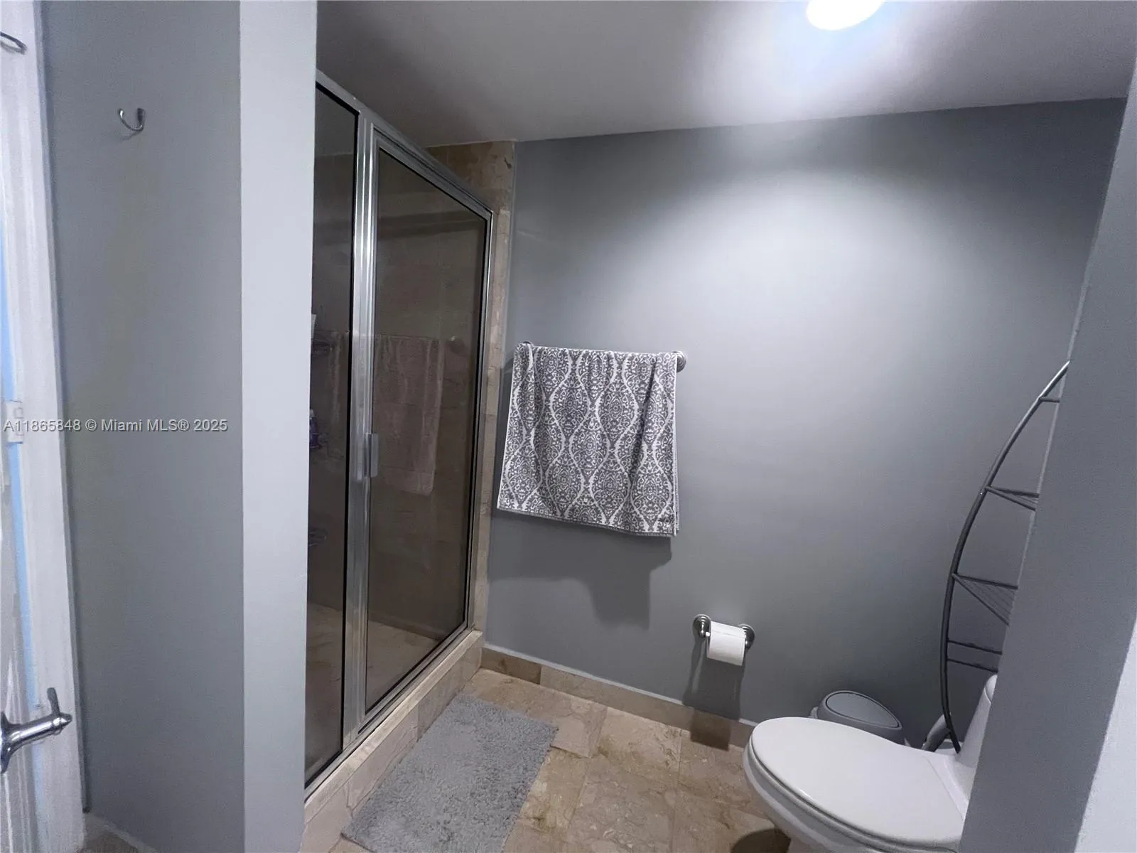 2030 S Douglas Rd, #611