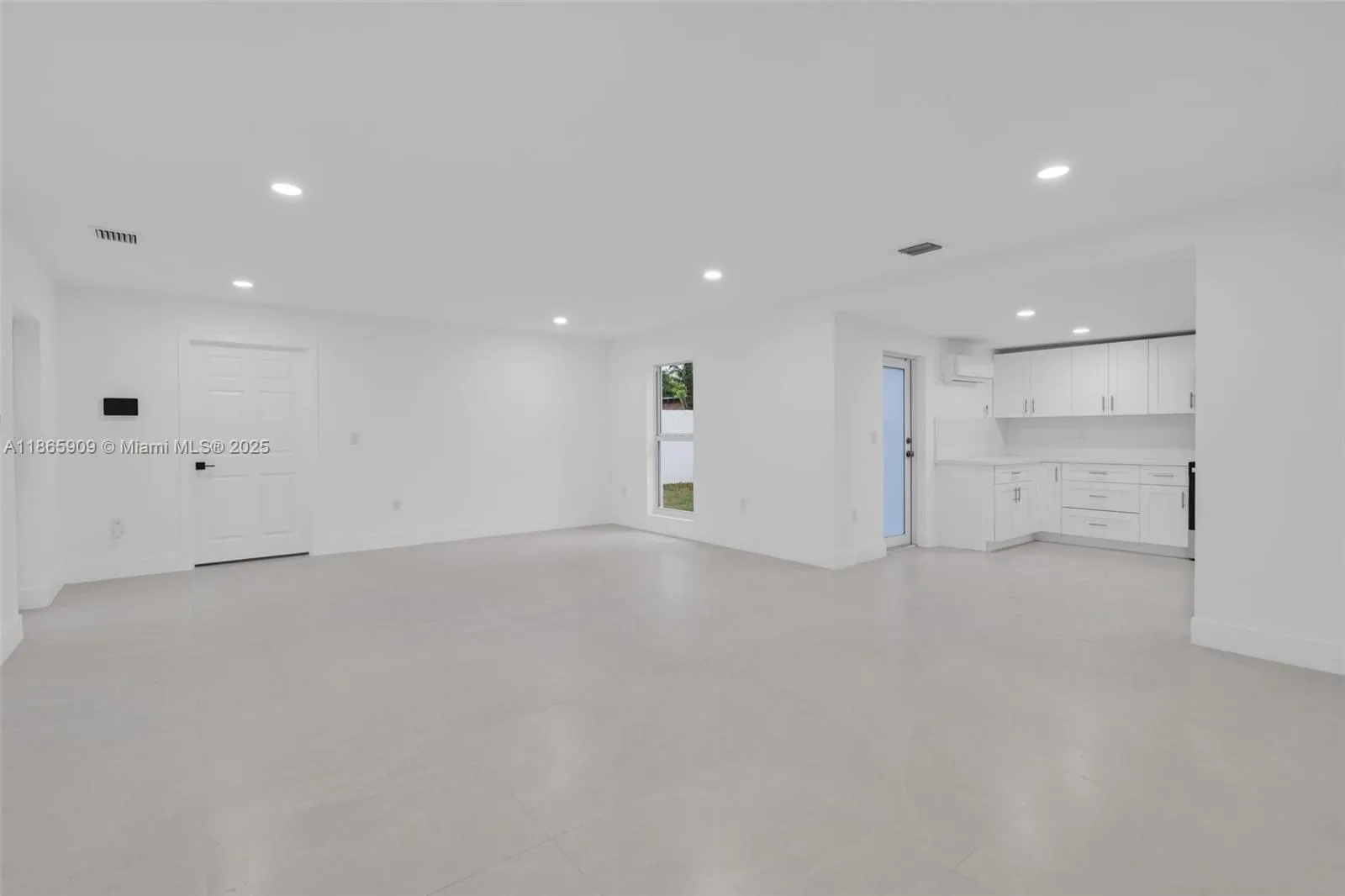 301 NW 108th St