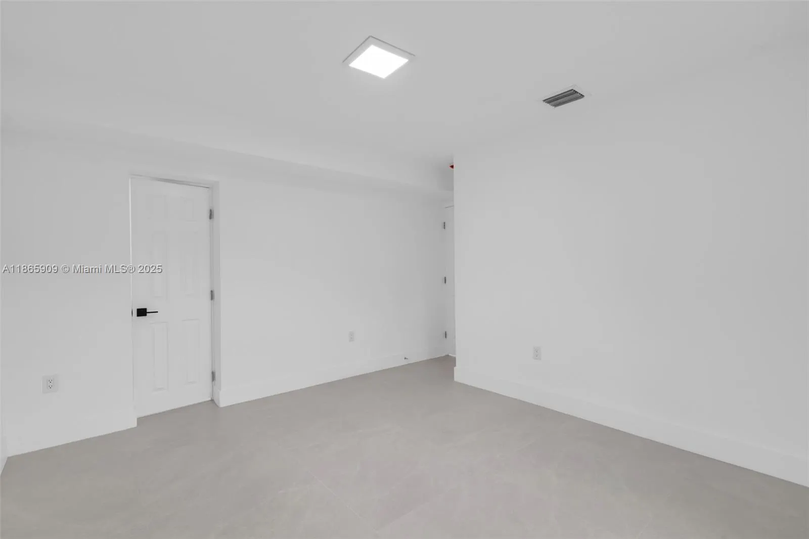 301 NW 108th St