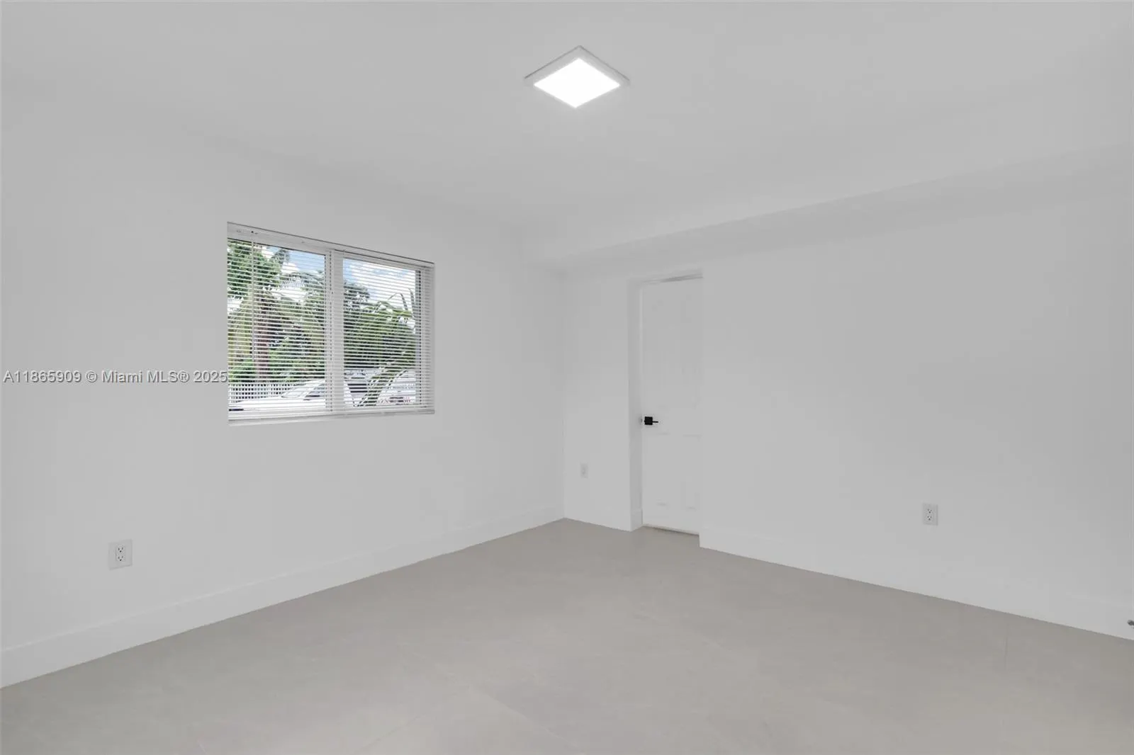 301 NW 108th St