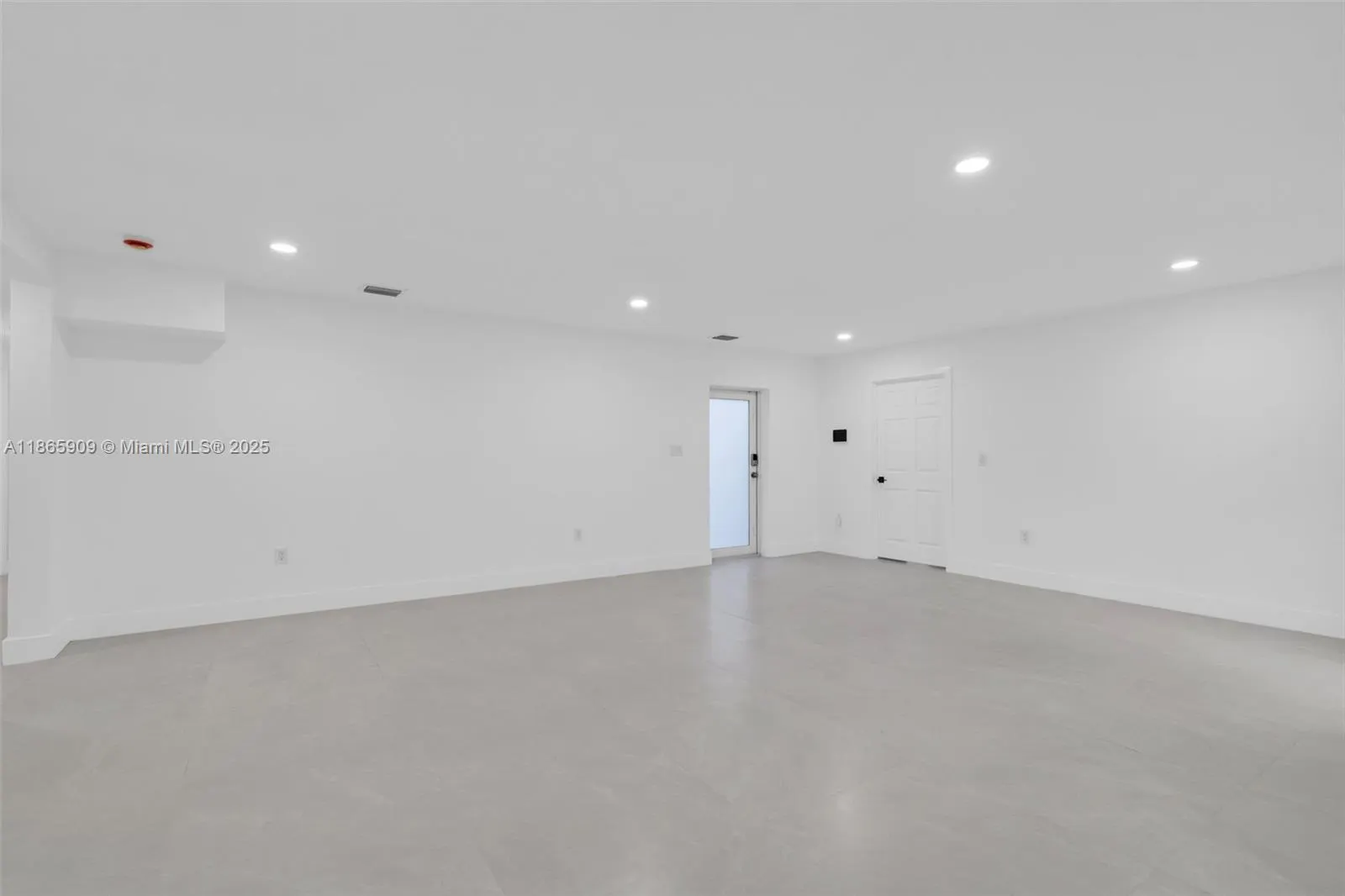 301 NW 108th St