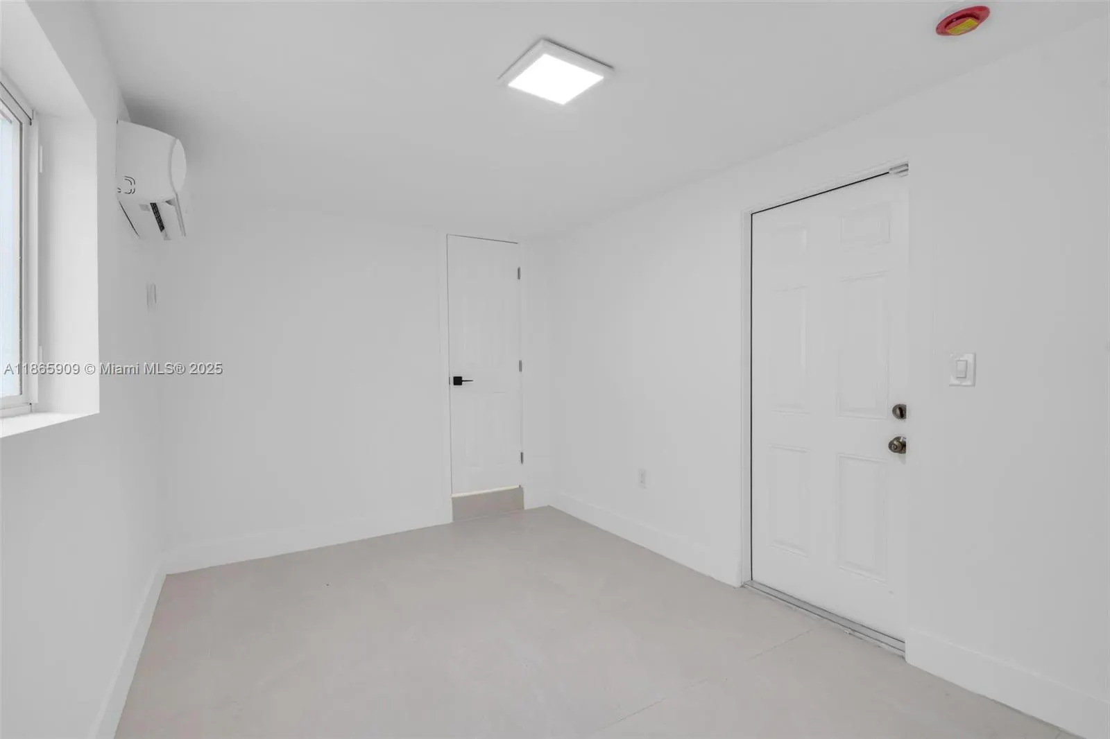 301 NW 108th St