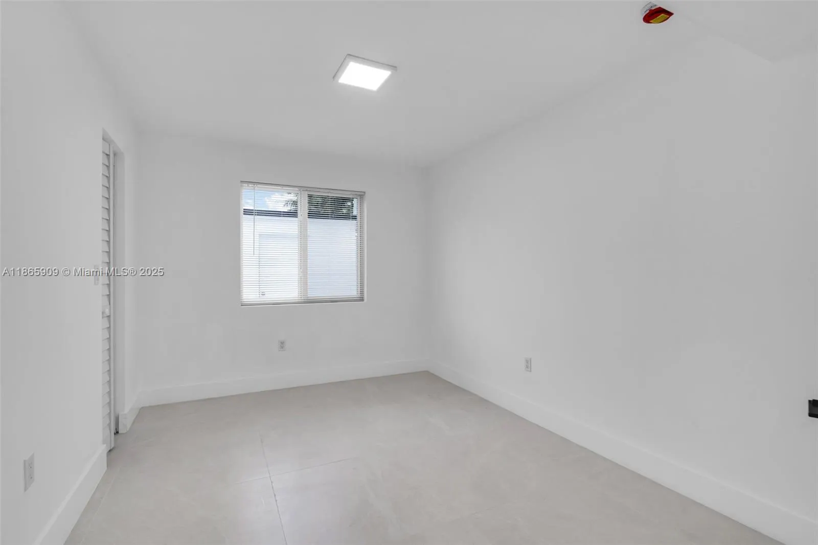 301 NW 108th St