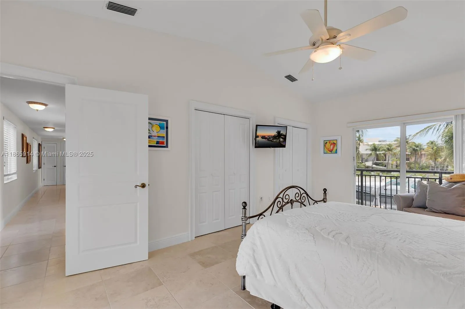 505 Caribbean Dr