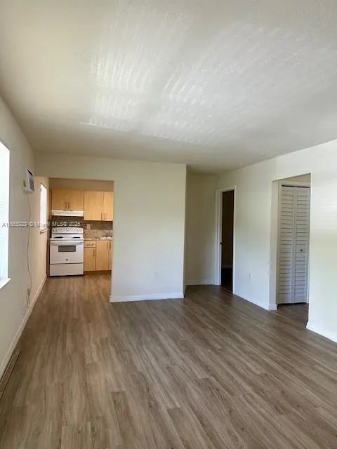 15 NW 70th St, #15