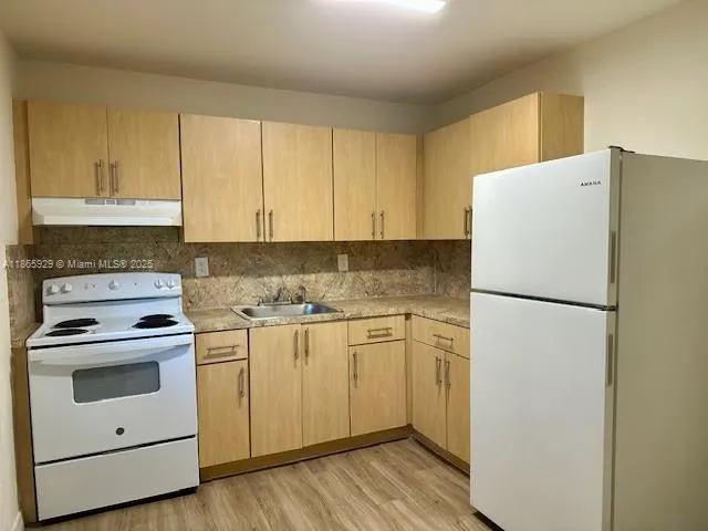 15 NW 70th St, #15