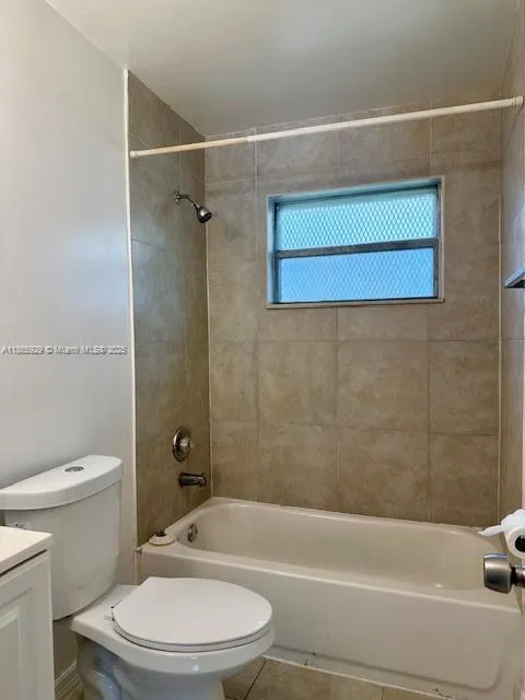 15 NW 70th St, #15