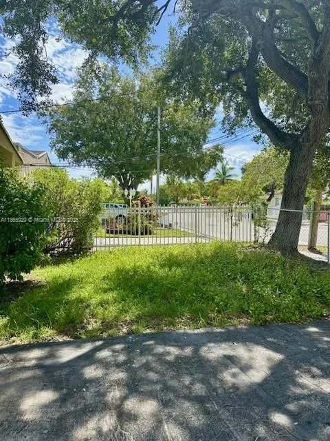 15 NW 70th St, #15