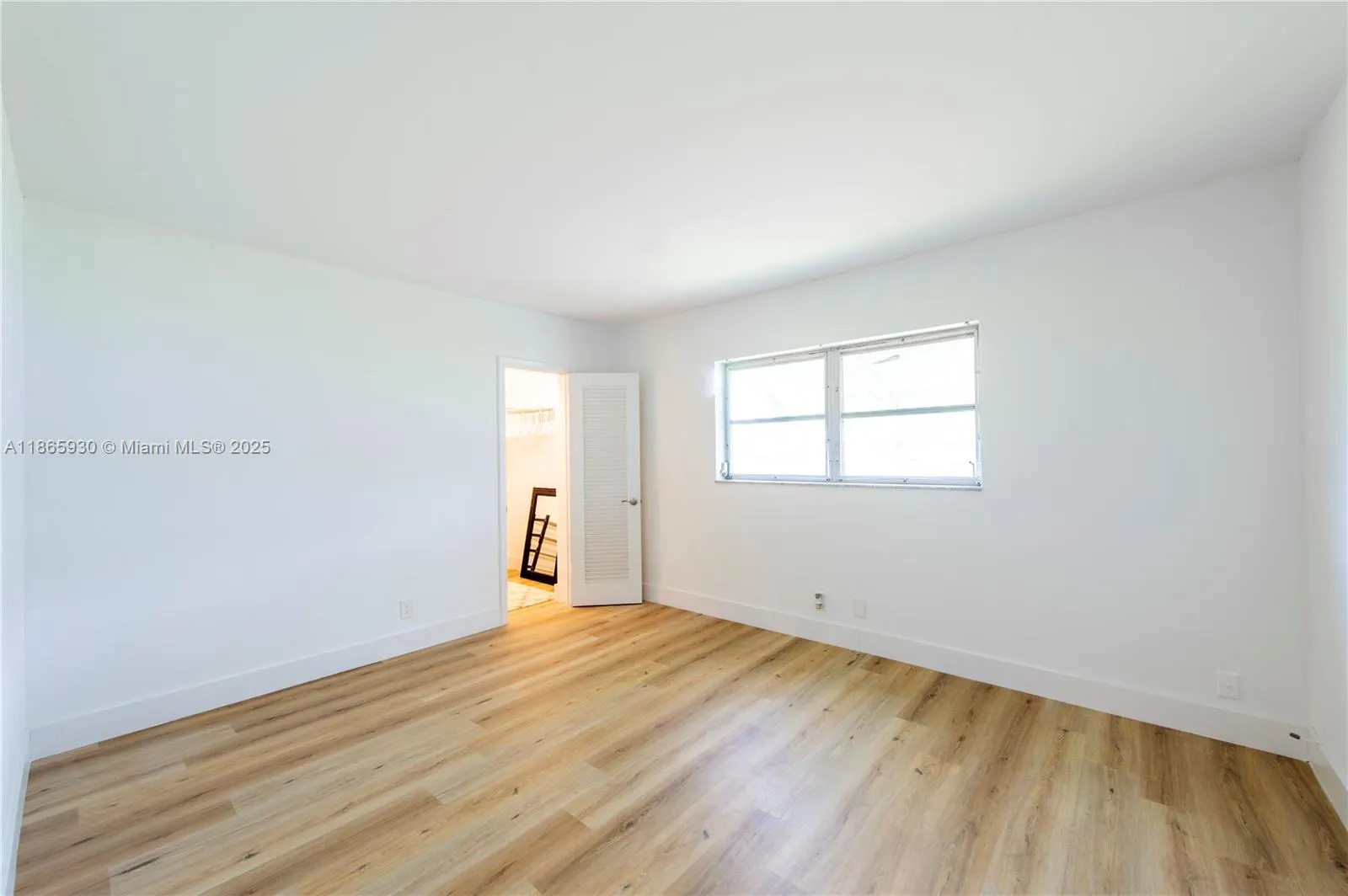 1100 Pine Dr, #105