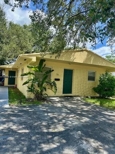 15 NW 70th St, #17