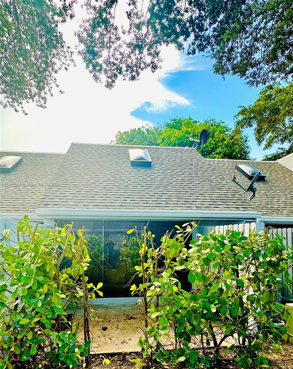33 Deer Creek Rd, #D103
