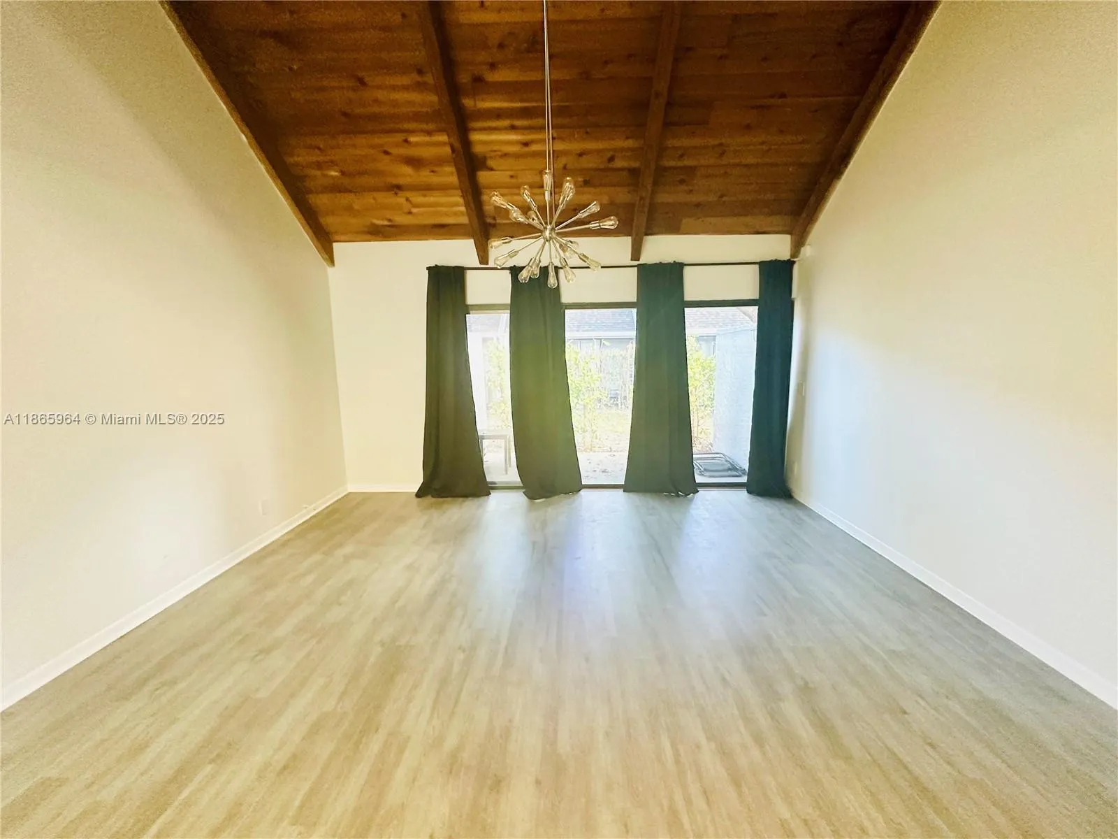33 Deer Creek Rd, #D103