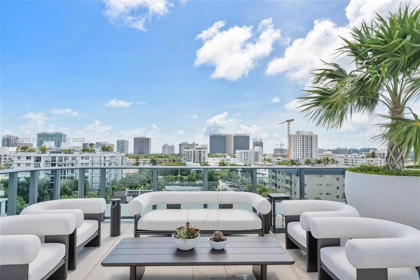 9901 W Bay Harbor Dr, #402