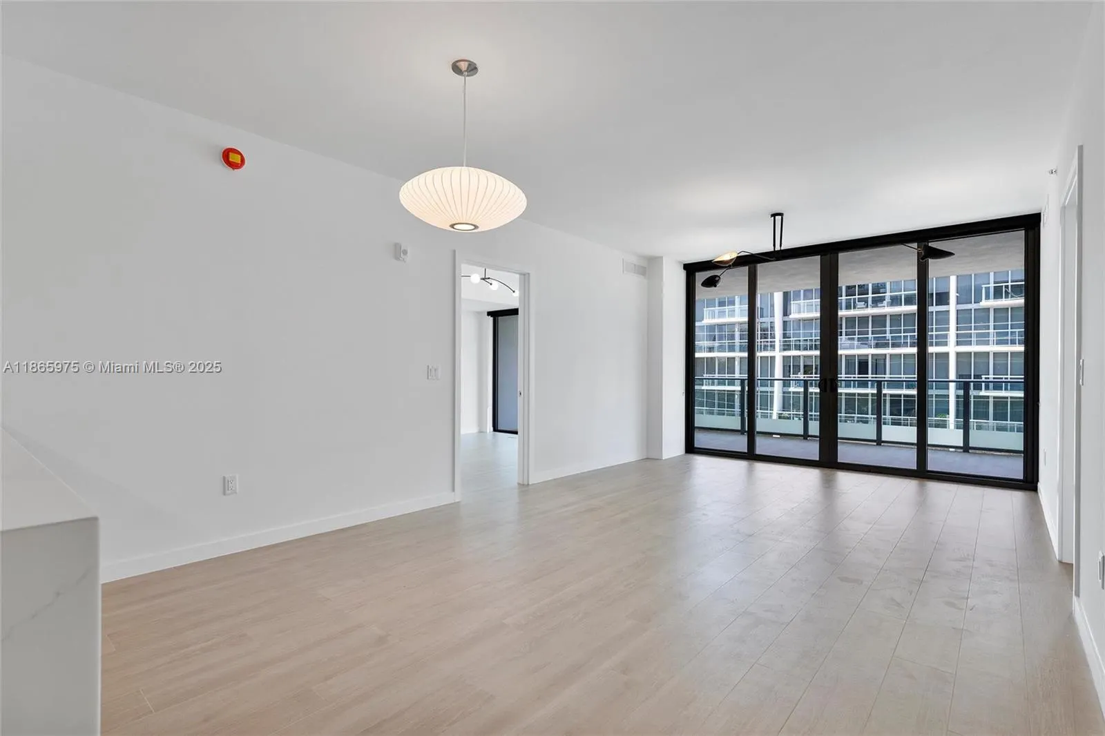 9901 W Bay Harbor Dr, #402