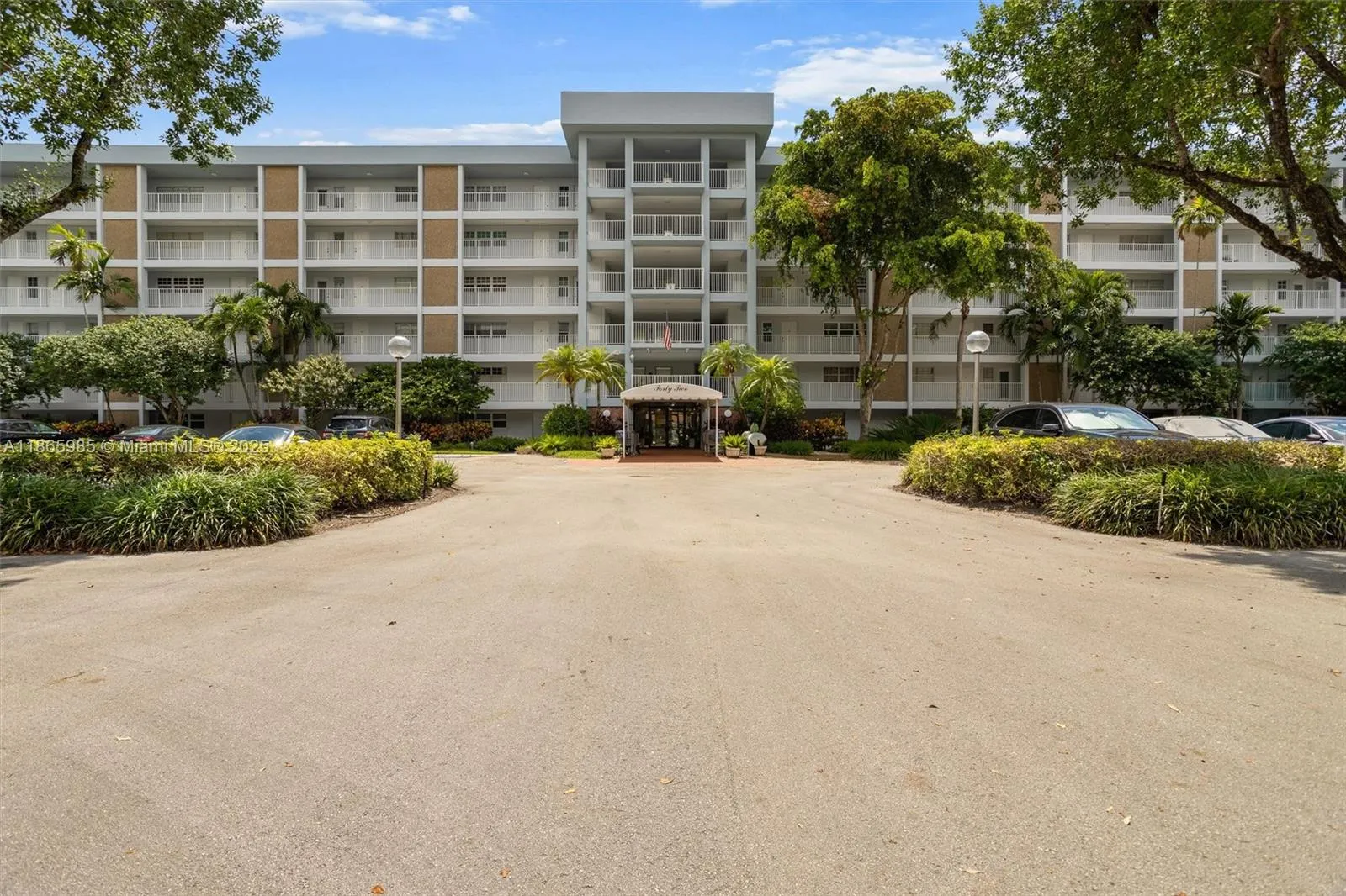 3150 N Course Ln, #402