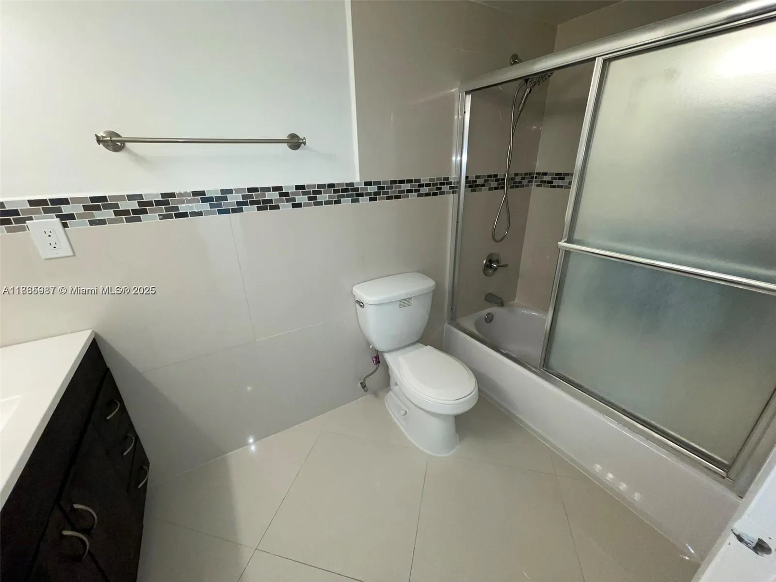 5838 Collins Ave, #3D