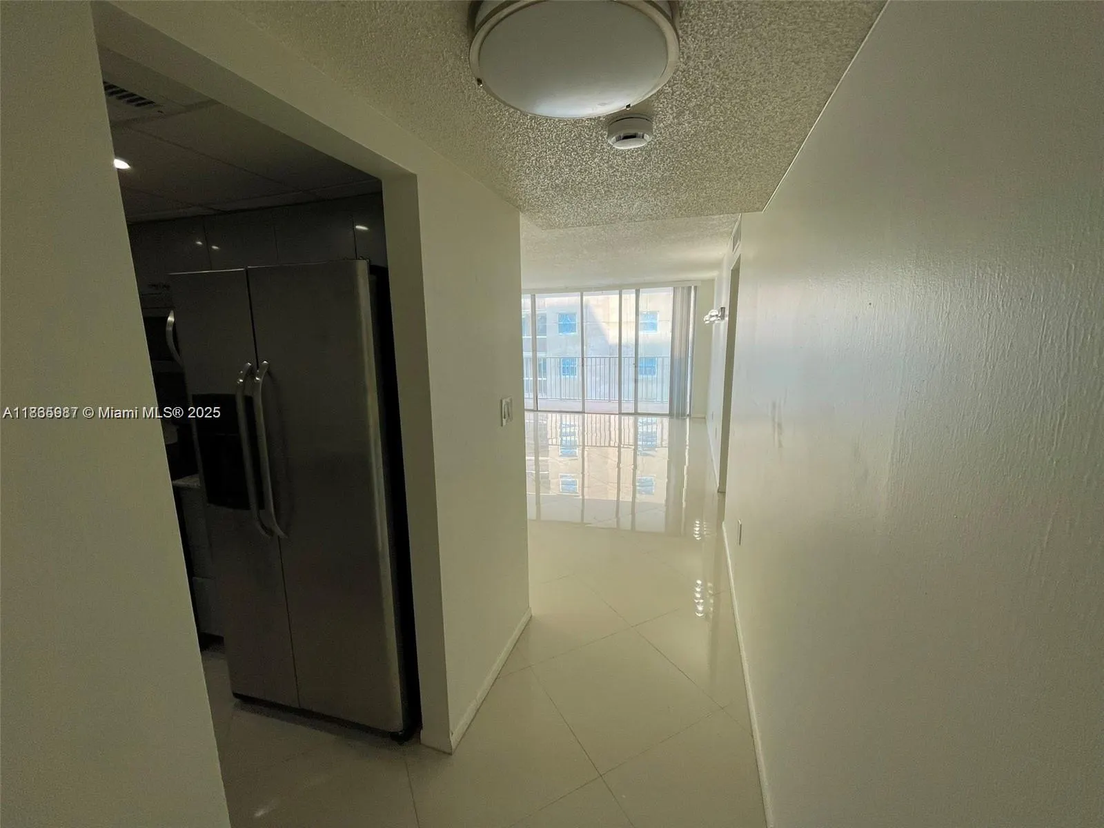 5838 Collins Ave, #3D