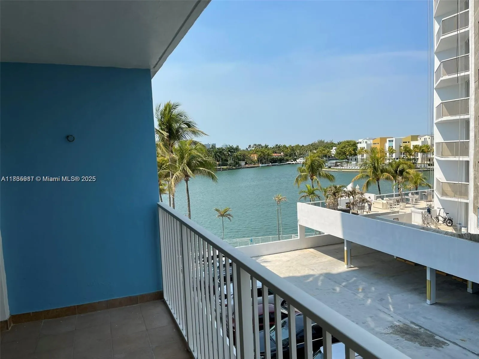 5838 Collins Ave, #3D