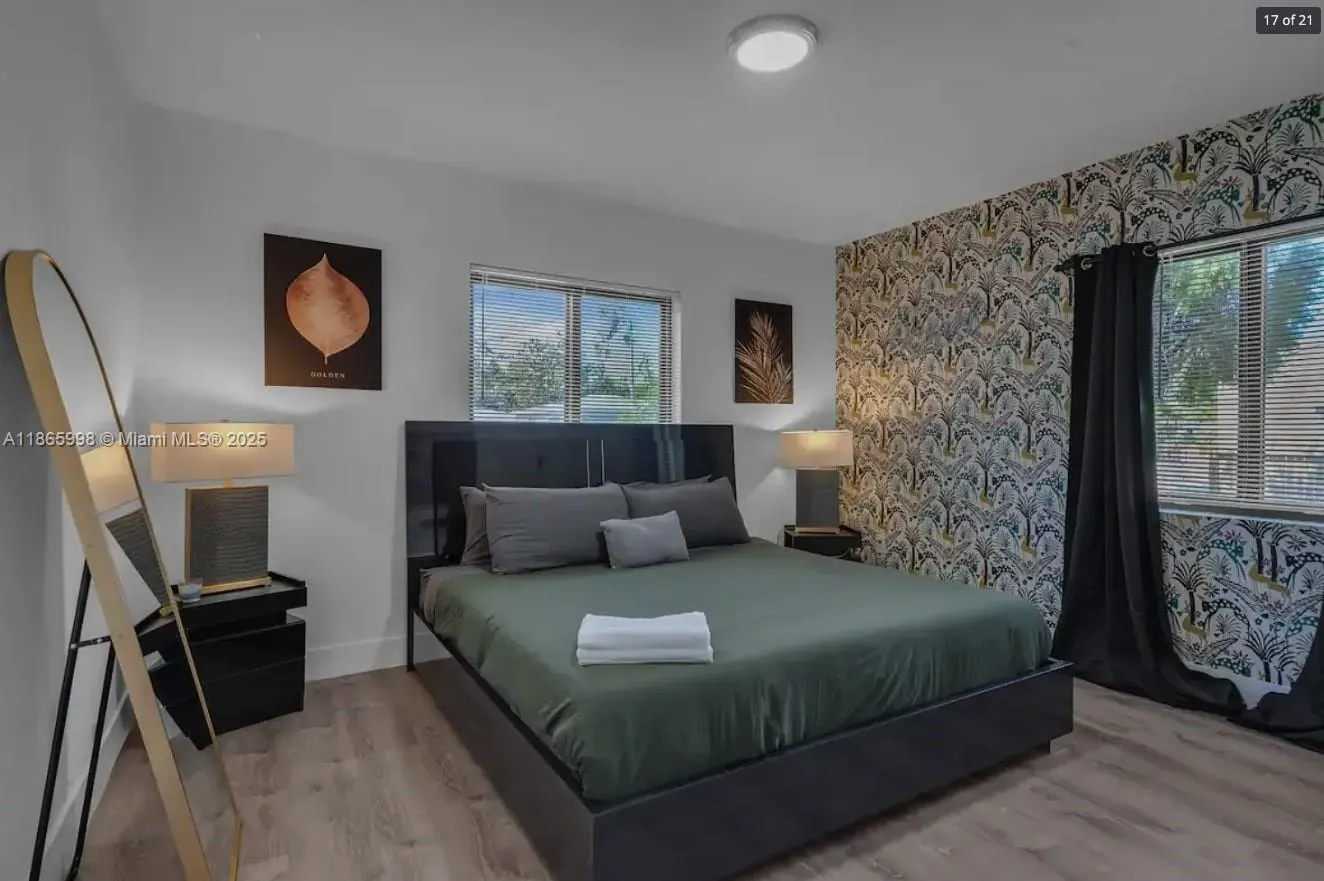 520 NW 45th St