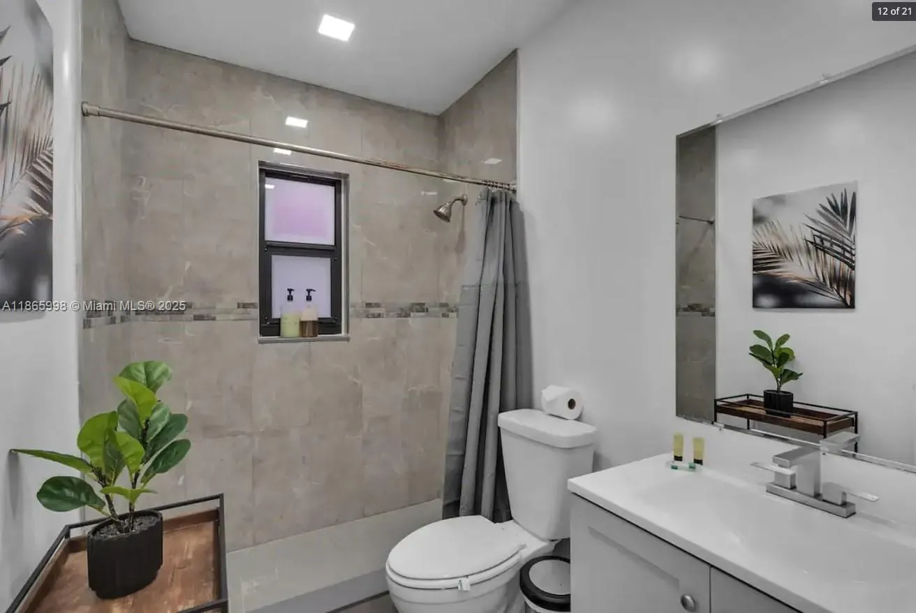 520 NW 45th St
