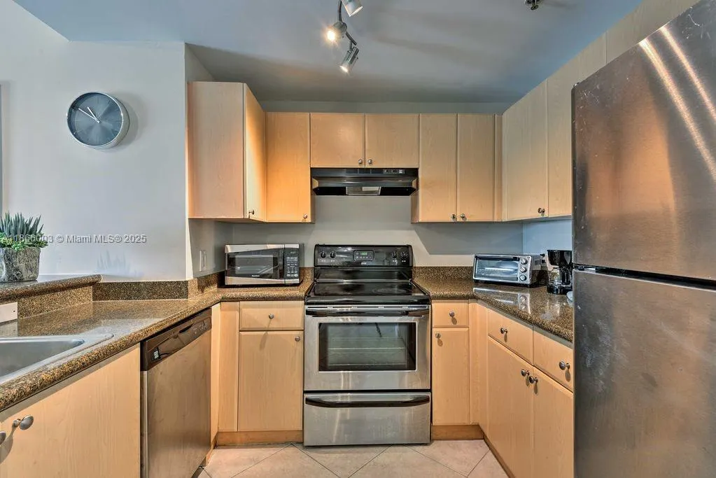 2280 SW 32nd Ave, #509
