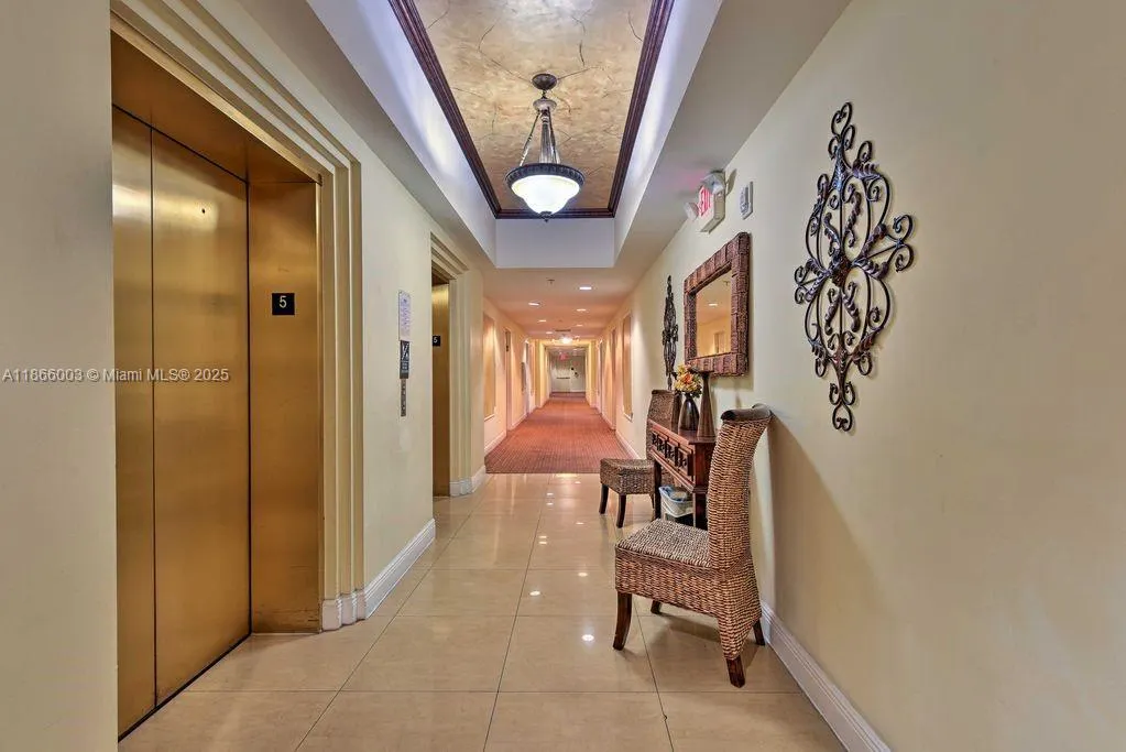 2280 SW 32nd Ave, #509