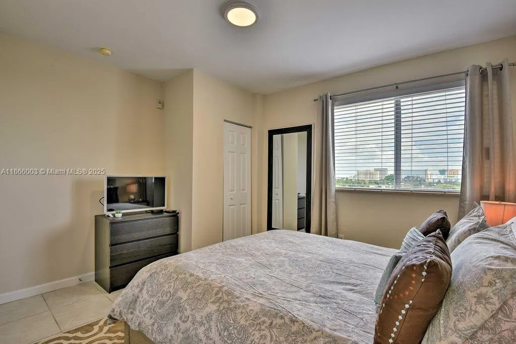 2280 SW 32nd Ave, #509